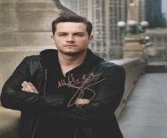 Jesse Lee Soffer Signature