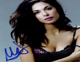 Moran Atias Signature