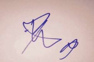 Luke Friend Signature