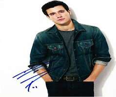 Drew Roy Signature