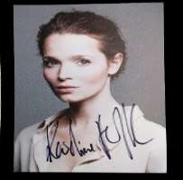 Karoline Herfurth Signature