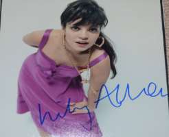 Lily Allen Signature