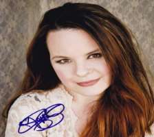 Jenna von Oy Signature