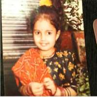Giaa Manek Childhood Image