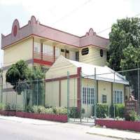 Shelly-Ann Fraser-Pryce Wolmer's High School for Girls, Kingston