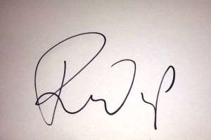 Randeep hooda Signature