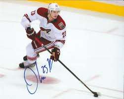 Oliver Ekman Larsson Signature