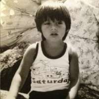 Yani Gellman Childhood Image