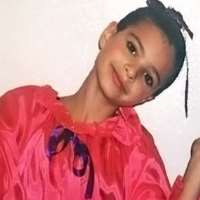 Emily Ratajkowski Childhood Image