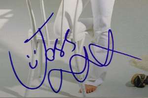 Joss Stone Signature