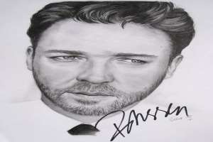 Russell Crowe Signature