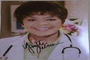 Yvette Freeman Signature