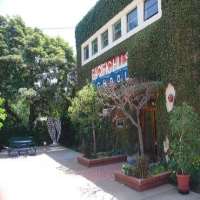 Dasha Zhukova Pacific Hills School