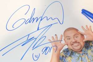 Gabriel Iglesias Signature