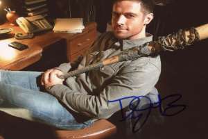 Dylan Bruce Signature