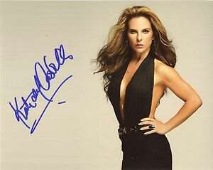 Kate del Castillo Signature