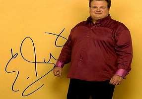Eric Stonestreet Signature