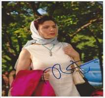 Arsinee Khanjian Signature