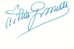 Vittorio Gassman Signature