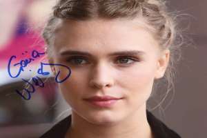Gaia Weiss Signature