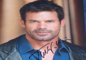 Tuc Watkins Signature