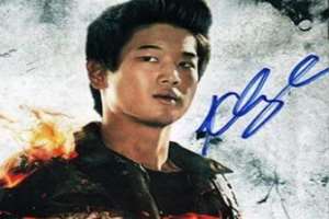 Ki Hong Lee Signature