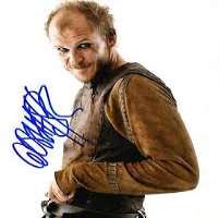 Gustaf Skarsgard Signature