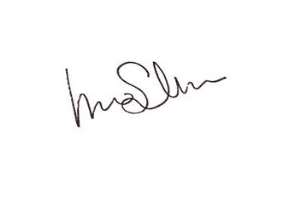 Liev Schreiber Signature