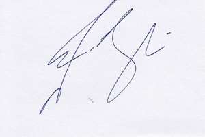 Josh Brolin Signature
