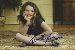 Stefania LaVie Owen Signature