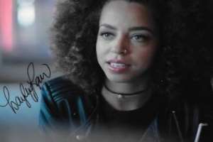 Hayley Law Signature