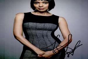 Tamara Taylor Signature