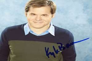 Kyle Bornheimer Signature