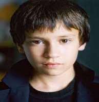 Keir Gilchrist Birthday, Real Name, Age, Weight, Height, Family, Facts ...