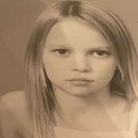 Ellie Duckles Childhood Image