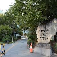 Jung Ji-so Chungshin Girls' High School,  Chungshin Girls' Middle School