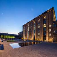 Polly Walker Drama Centre London