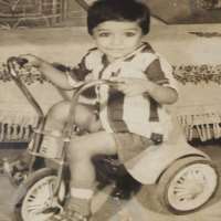 Hemant Kher Childhood Image