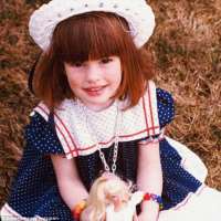 Anne Hathaway Childhood Image
