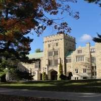 Anne Hathaway Vassar College,  Poughkeepsie, New York, Gallatin School of Individualized Study