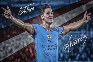 Julian Alvarez Signature