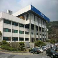 Shin Yuna Yeongbok Girls’ Middle School, Suwon Hwayang Elementary School