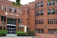 Sreejita De St. Xavier’s School