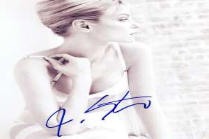 Jessica Stam Signature