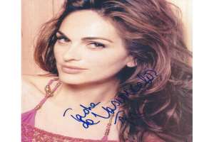 Tasha de Vasconcelos Signature