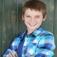 C.J. Valleroy Birthday, Real Name, Age, Weight, Height, Family, Facts ...