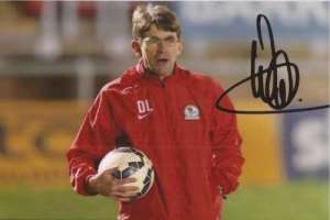 David Lowe Signature