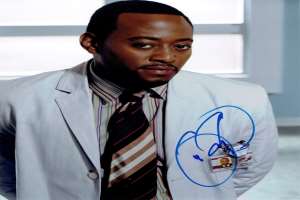 Omar Epps Signature