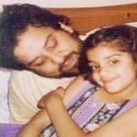 Sanam Saeed Childhood Image
