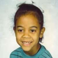 Zoe Saldana Childhood Image